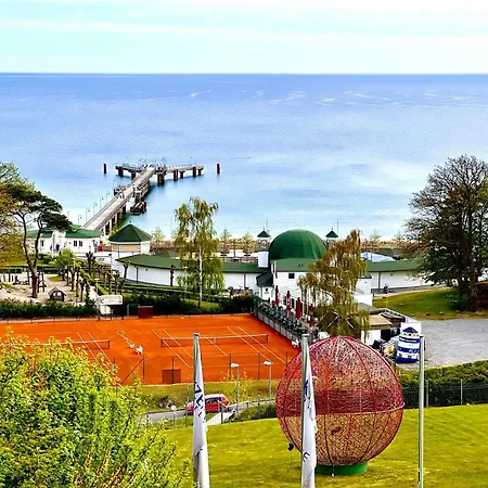 Ostseebad 4-personen-ferienhaus Mit Beh Wpool * Goehren (Ruegen)
